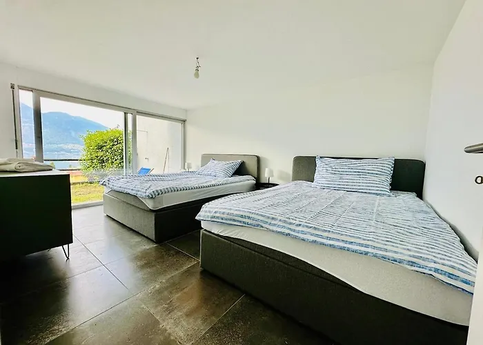 Holiday home Dream With A View Of Maggiore *